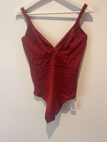 DnuD, badpak Hobby, grenada