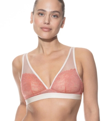 Mey, TriangelBH, Poetry Fame, roze