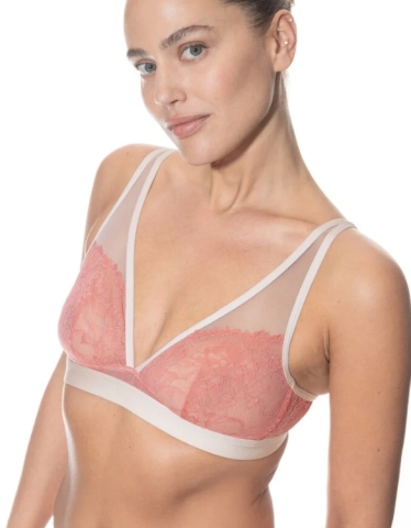 Mey, TriangelBH, Poetry Fame, roze