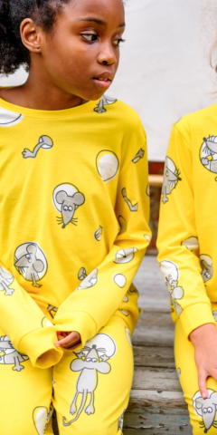 Woody, unisexpyjama, kaas met gaatjes