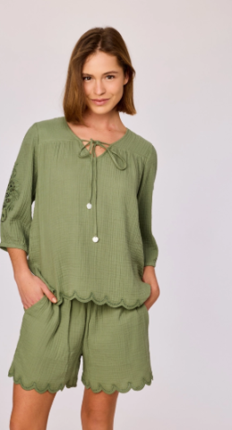Woody, zomerset, top + short, kaki