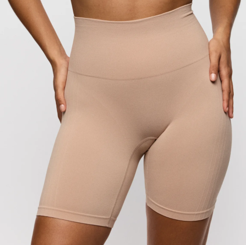 Prima Donna, Short, Huda, café au lait